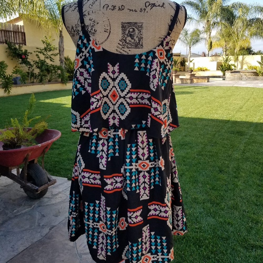 Dress - Picture 2 of 5